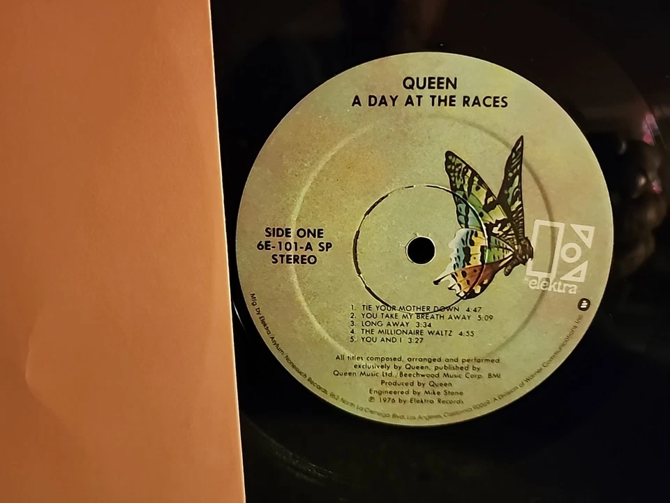 Queen A Day At The Races 1ST 1976 Vinyl 6E-101 OG LP EX Gatefold Hard Prog Rock  Foto 3 de 4