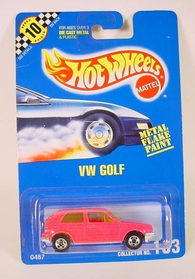COLECCIONISTA DE TARJETAS HOT WHEELS SPEED POINTS # 183 ROSA VW GOLF CON BASE CROMADA Foto 2 de 2