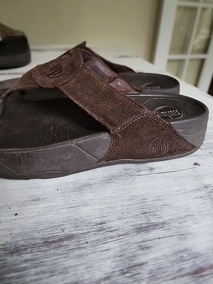 Sandalias de cuña Fitflop Lulu con puntera sin cordones talla 8 marrón gamuza usadas en excelente estado Foto 3 de 4