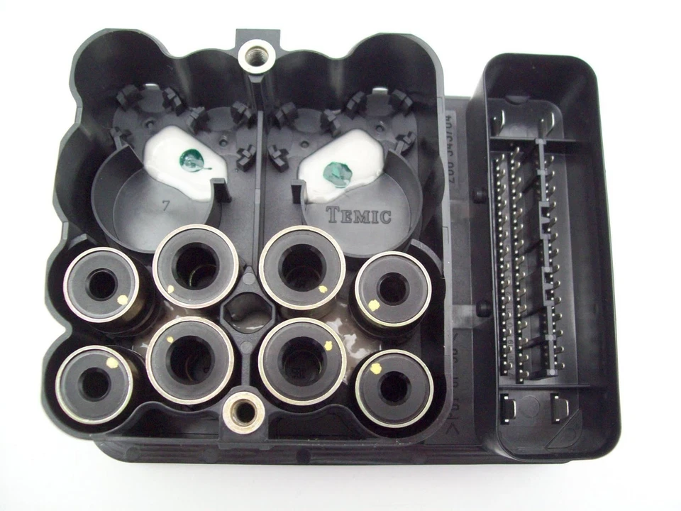 Audi A3 ATE Controller ABS Control Unit 1C0907379J - Image 2 of 3