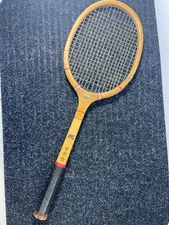 VINTAGE N.J. MAGNAN CORP. "AMERICAN CHAMPION" TENNIS RACQUET. ANTIQUE/DISPLAY