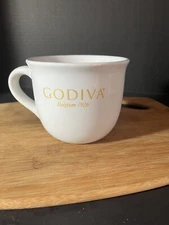 Godiva Stoneware Mug Large White Gold Coffee Tea Soup 4.75” Wide Mouth 16 Oz. 2C