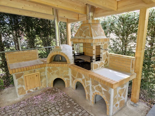 Bildhübscher Steingrill Grillkamin Naturstein  0,90x0.76m auch ohne Verblendung! - Bild 10 von 19