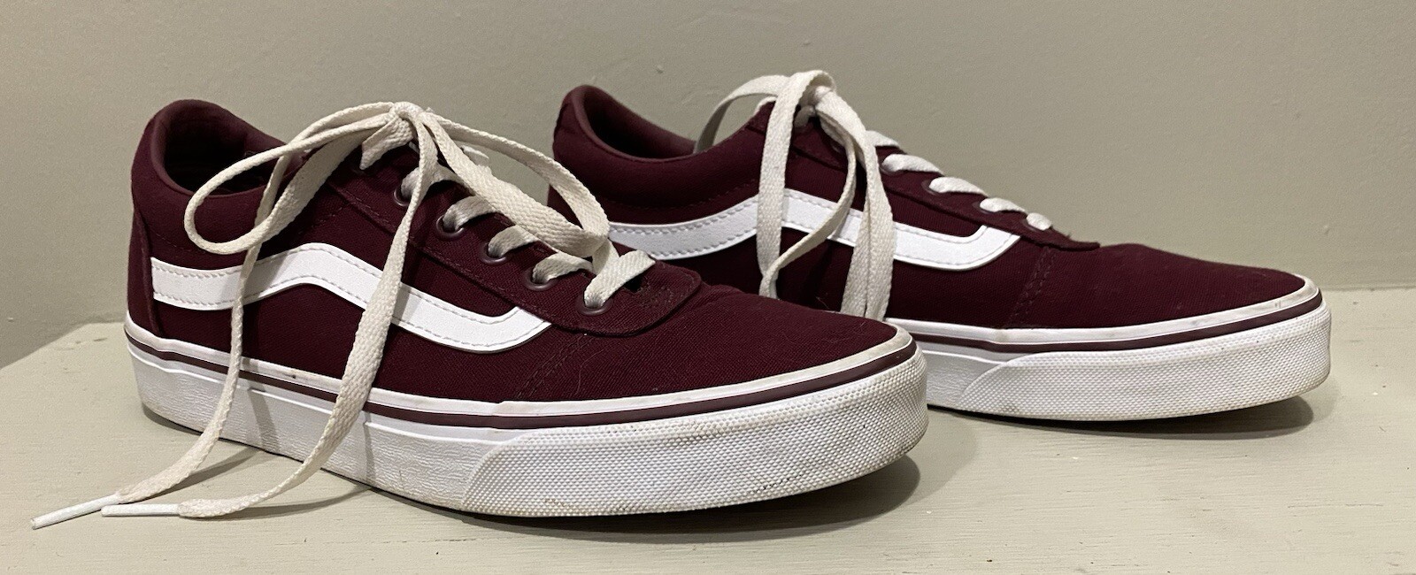 Vans Old Skool Skate Shoe Women’s  Size 8