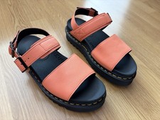 * Dr. Martens Sandale * Gr. 40 * Neu *