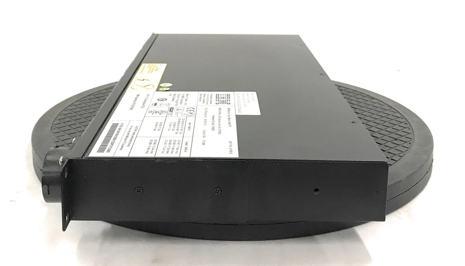 IBM 39Y8941 DPI Enterprise 1U Rackmount Power Distribution Unit 12x C13 Outlets - Image 3 of 4