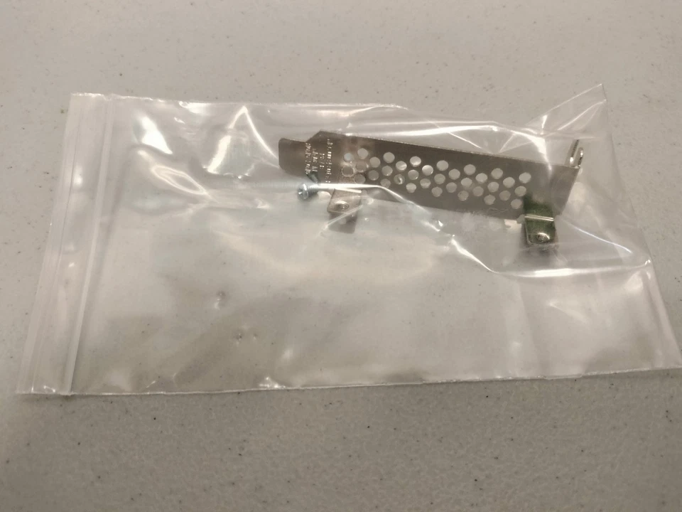 Tarjeta controladora RAID Adaptec 2260200-R 2405 Foto 4 de 4