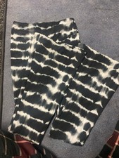 NOBO No Boundaries Size S 3-5 Dark Legging Flare Pants Black White Stretch