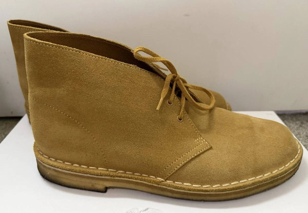 Clark’s Desert Boot in Rare Color (Size 10) Clarks Desert Hunter - Sand Suede – Kith main image 3