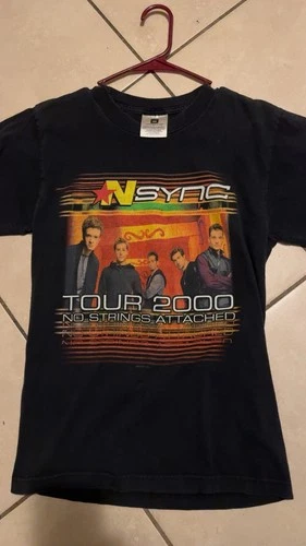 Y2K Vintage NSYNC No Strings Attached Size Small 2000s vintage concert t-shirt, vintage, size S, single stitch, B+ condition