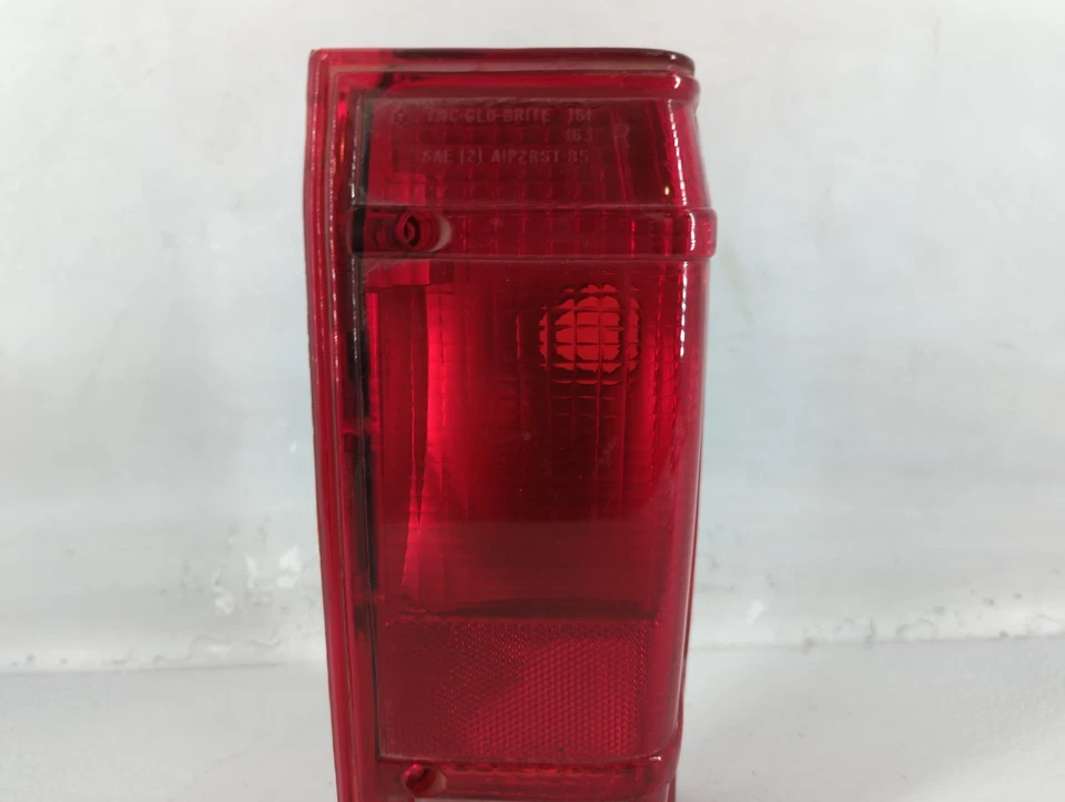 Luz trasera lateral derecha Ford Ranger 1992 pasajero fabricante original FLIB3 Foto 3 de 4