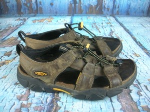 open toe keen sandals