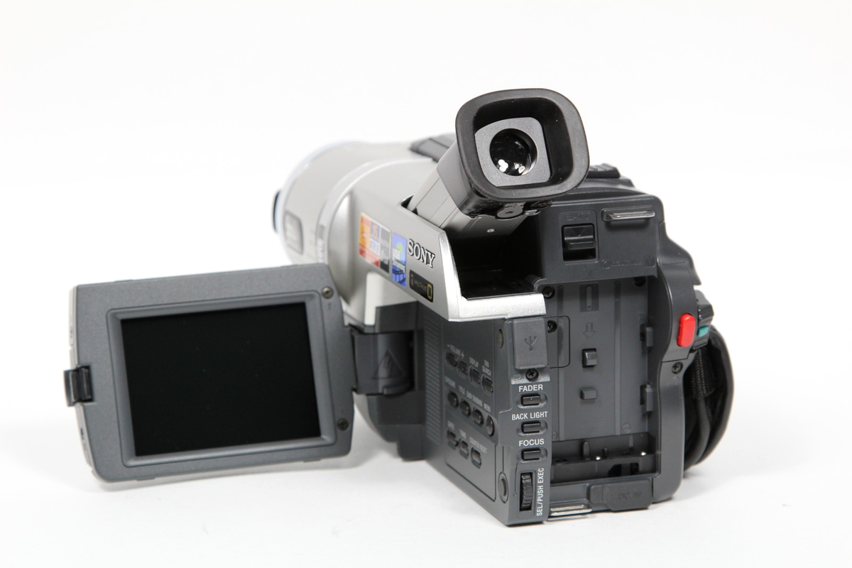 Sony Handycam CCD-TRV608 Hi8 Camcorder w/NightShot | eBay