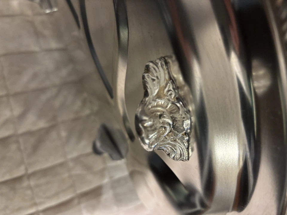 Bandeja clásica Regency-Sheffield Mid-century inglesa plateada para pozo y árbol Foto 3 de 4