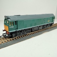 OO Hornby R072 BR Class 25 Diesel Electric Locomotive