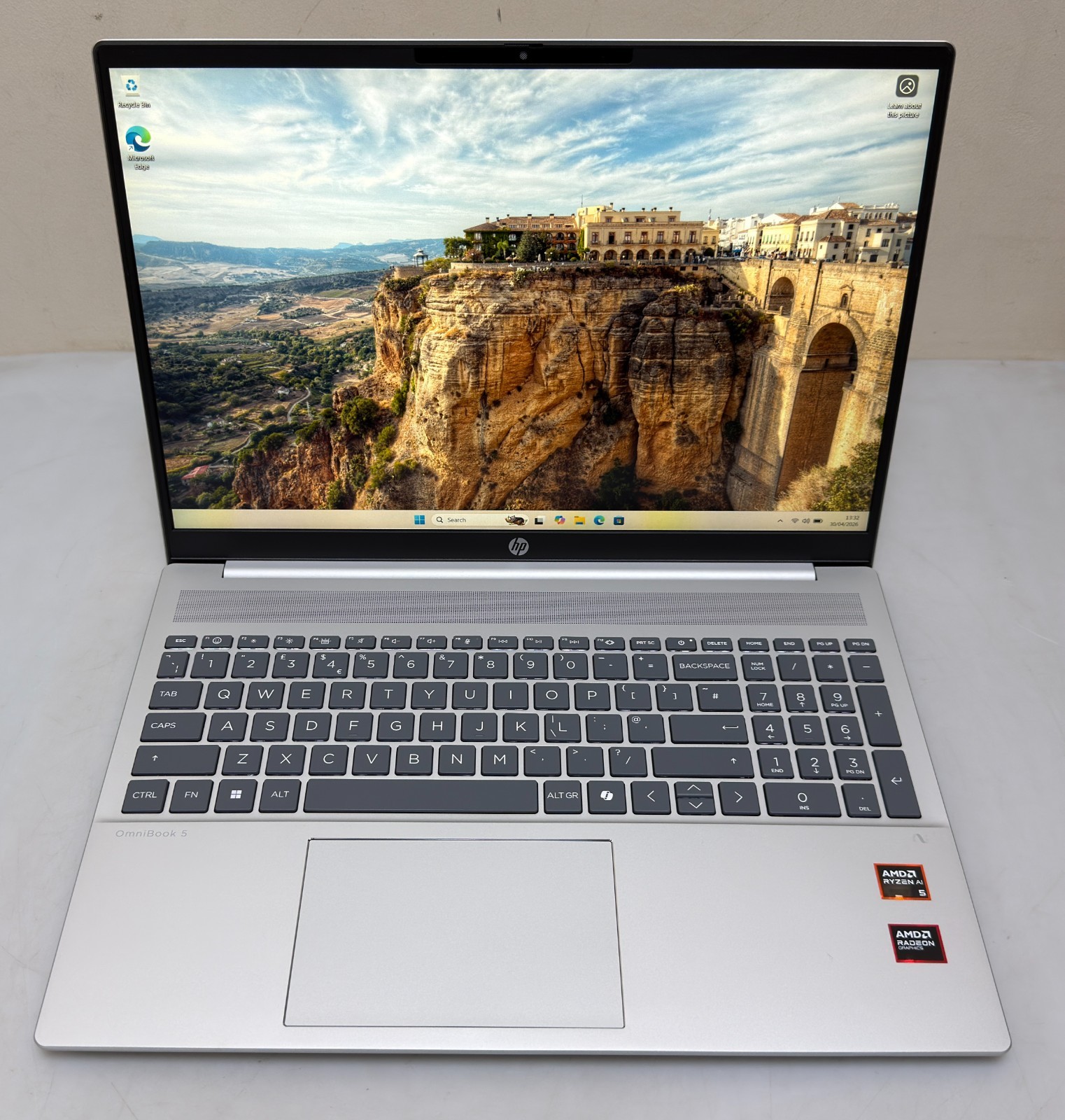 HP OmniBook 5 16"" Laptop - AMD Ryzen AI 5 16GB Ram 512 GB SSD - Silver Boxed