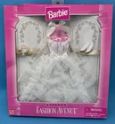 Vintage 1995 Mattel Barbie Fashion Avenue Deluxe Wedding Gown White Outfit Set