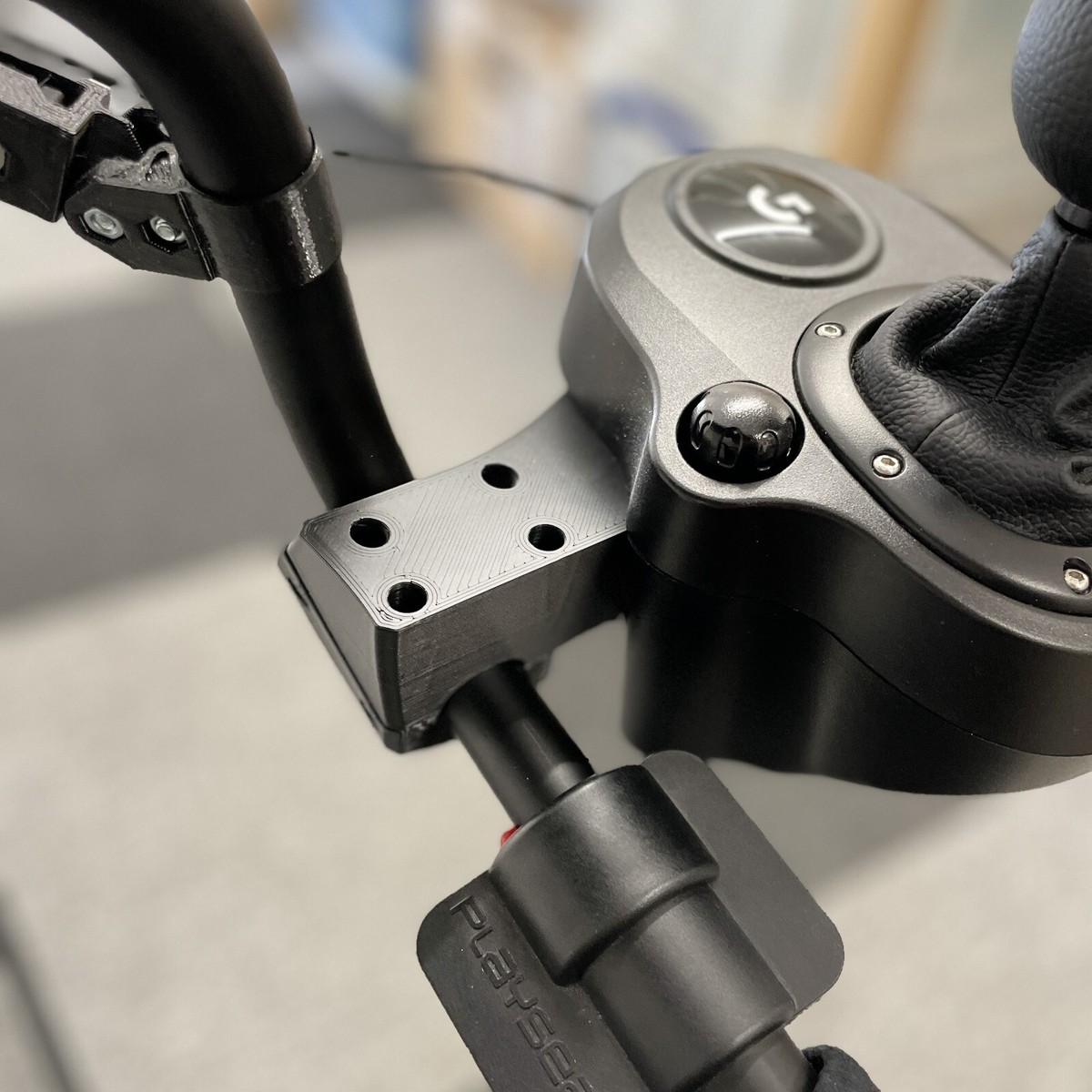 playseat challenge シフトステー付き Shifter Mounting Bracket for Playseat Challenge or Challenge