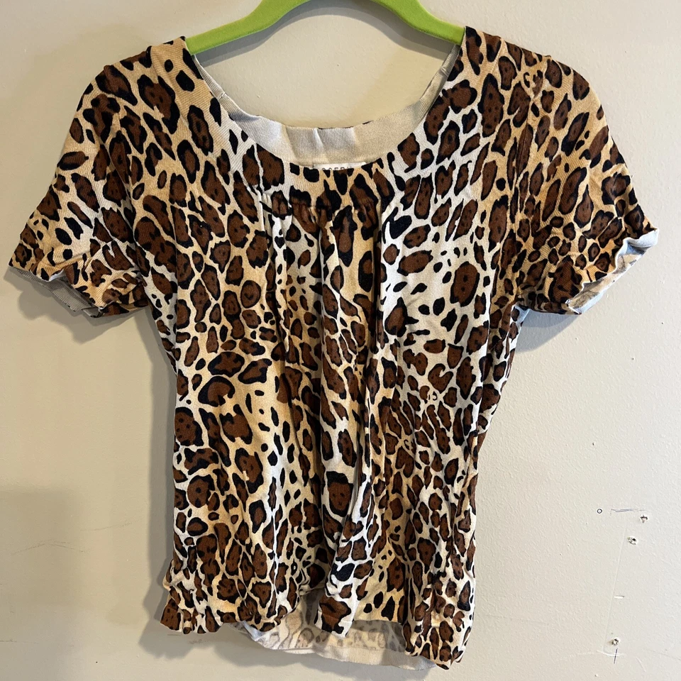 Joseph A. Women's Short Sleeve Shirt Cheetah, Tiger, Leopard Print , Size M - Image 2 of 4