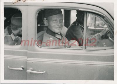 Foto, WK2, 2./Art.Reg.46, Deva/ESP, Major v.Krämer fährt zu Verhandlung 5026-503
