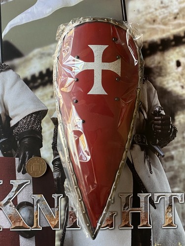 COO Models Crusader Knights Templar SE058 Long Red Shield loose 1/6th scale - 第 1/1 張圖片