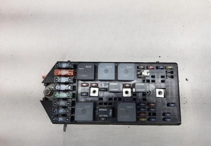 2004 buick century cigarette lighter fuse Fuses & Fuse Boxes for 2004 Buick Century for sale