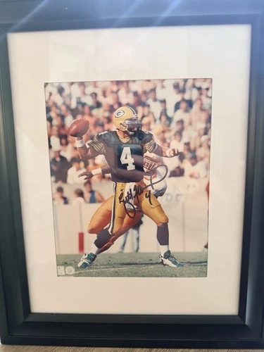 Brett Favre Framed 8x10 Signed Autographed photo