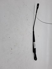 A1778200900 WISCHERARM VORNE RECHTS / 685101 für MERCEDES-BENZ CLASE A BERLINA (