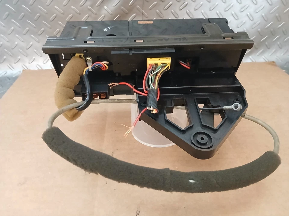 Unidad de control de temperatura climática calefacción aire acondicionado Honda Accord 1986-1989 OEM Foto 4 de 4