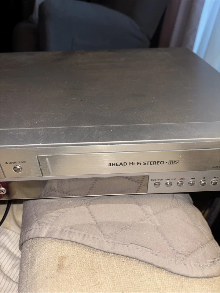 Samsung DVD-VR300A Grabadora DVD VCR Combo Reproductor VHS Convertidor Funciona #0905 Foto 4 de 4