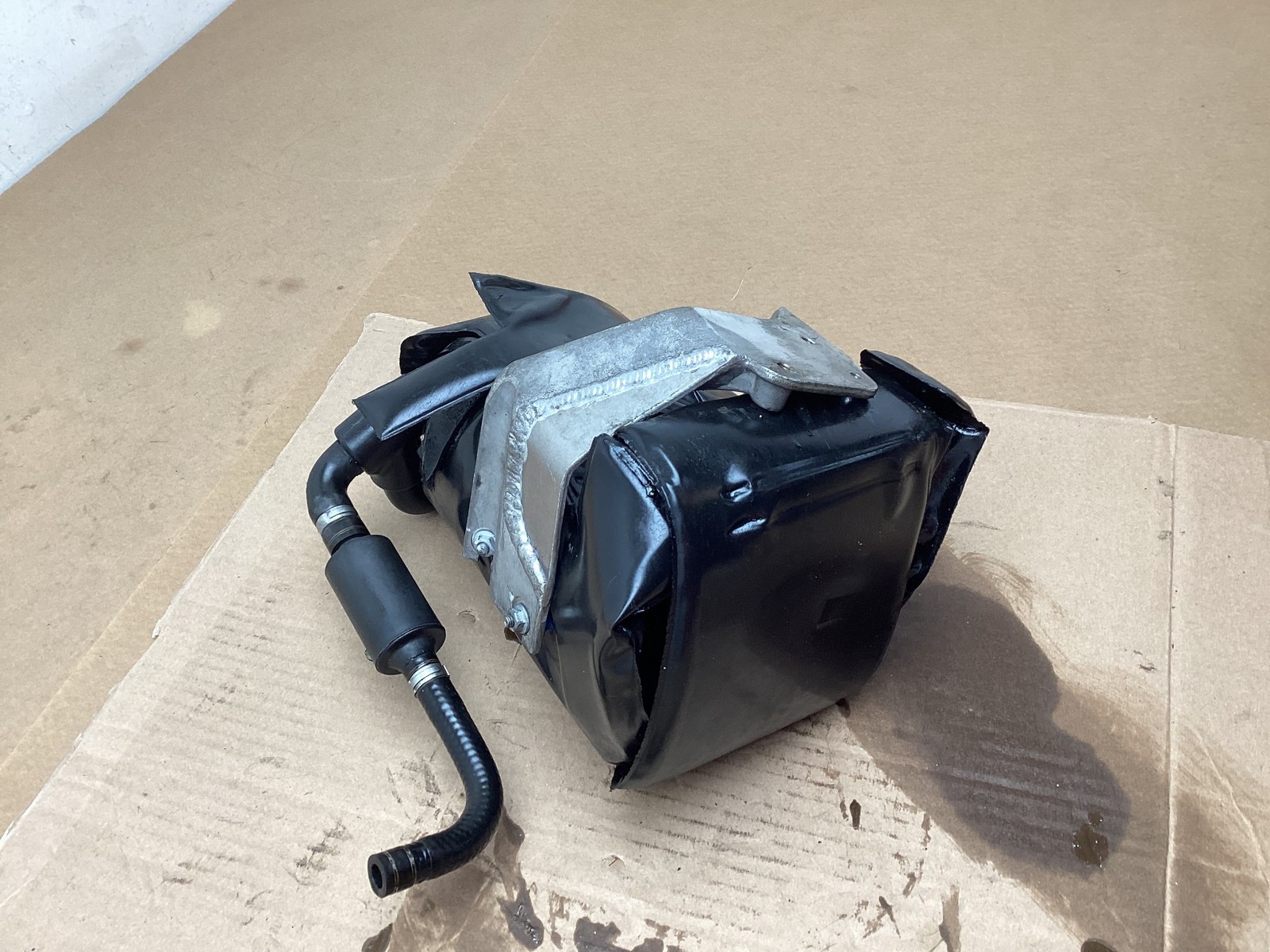 McLaren 650S 2016 Power Steering Gear Rack Pump W/ Bracket 15 - 17 :Y