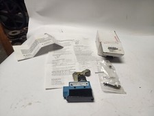 Honeywell BZE6-2RN2 Enclosed Limit Micro Switch