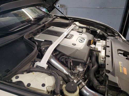 Barra de puntal delantera Fit 08-11 INFINITI G37 / Nissan 370Z / Skyline V36 Ultra Racing - Imagen 3 de 7