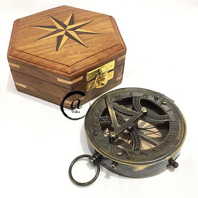 Christmas Replica Brass / Sun-Dial With Hardwood Box Marine Nautical Compass Christmas Replica Brass / Sun-Dial With Hardwood Box Marine Nautical Compass