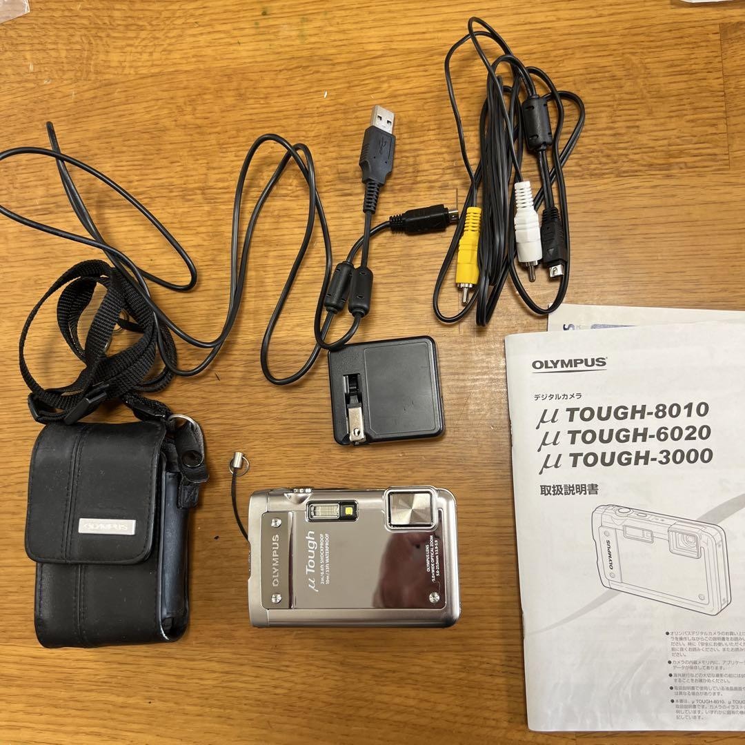 OLYMPUS TOUGH-8010 デジタルカメラ シルバー 14メガピクセル OLYMPUS TOUGH-8010 デジタルカメラ シルバー 14メガピクセル OLYMPUS