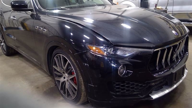 Maserati Levante 2017 Front Head unit