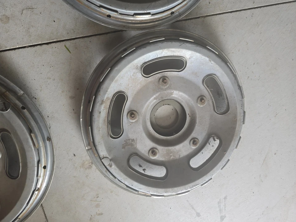 Juego de 4 tapacubos estilo Mag de 15" Ford F 100 Galaxie XL 1970 1971 1972 ORIGINAL OEM Foto 2 de 4