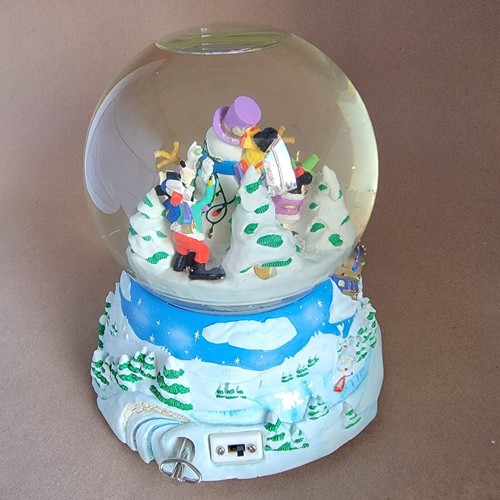 Disney Snow Globe Mickey Frosty the Snowman Music Snow Blower Vintage 1994 - Picture 14 of 24