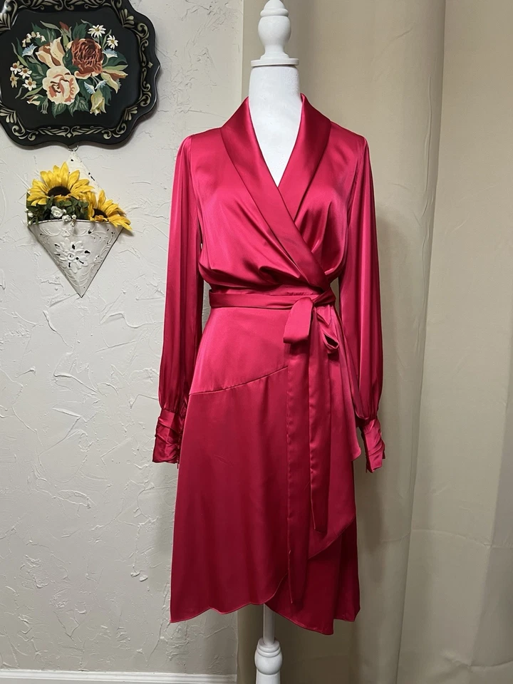 Платье White House Black Market ElegantWrap атласное фуксия 8  - Изображение 4 из 4