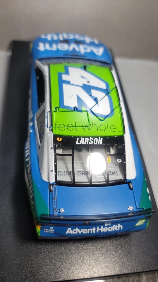 Coche diecast Kyle Larson 2019 All-Star Race ganar 41/60 autografiado Elite NASCAR Foto 3 de 4