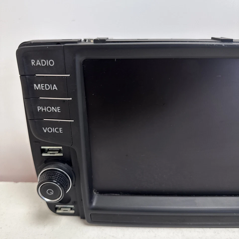 VW CRAFTER MK2 MAN TGE 2017-2024 MULTI MEDIA DAB STEREO CAR PLAY 7C0919606 - Image 2 of 4