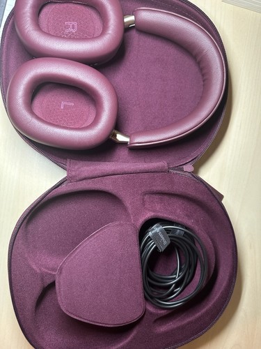 Bowers & Wilkins PX8 Wireless Over The Ear Headphones - Royal Burgundy - Picture 3 of 5
