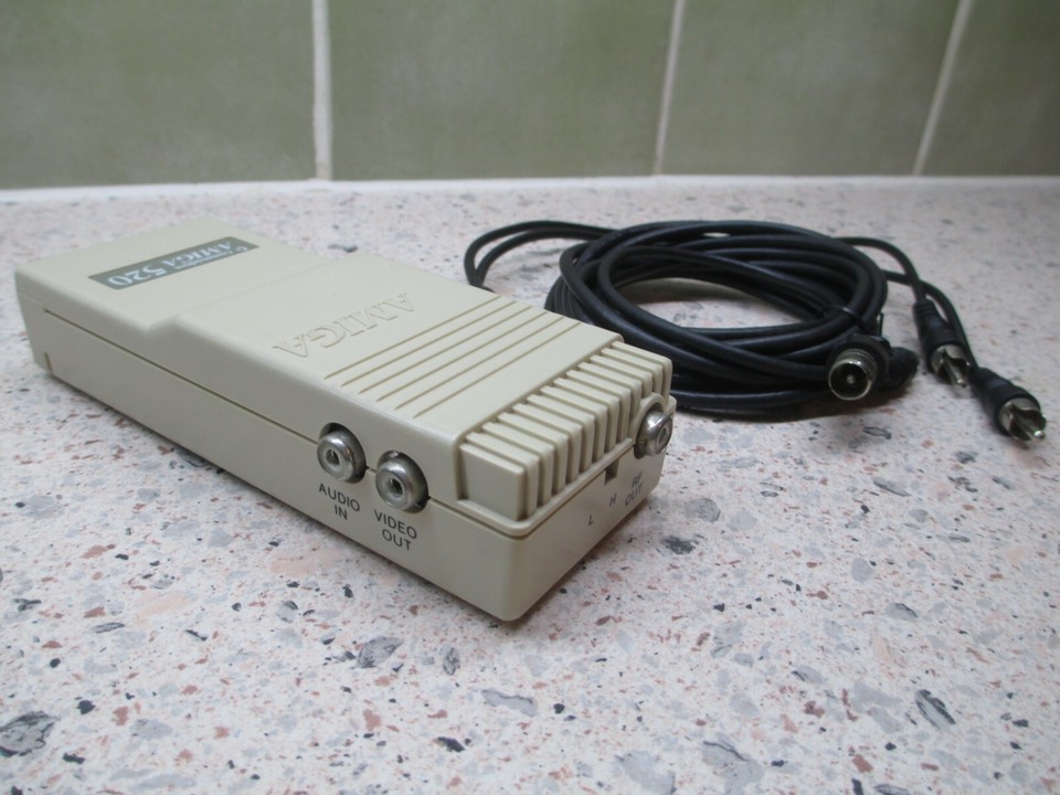 Commodore Amiga A520 RF Modulator & Cables for Amiga A500 | eBay