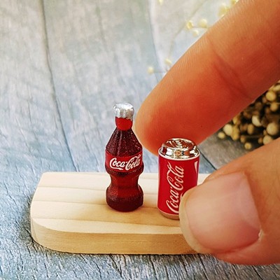 Miniature Dollhouse Accessories 1:12 Japanese Cities Mini Coke Set Miniature Dollhouse Accessories 1:12 Japanese Cities Mini Coke Set