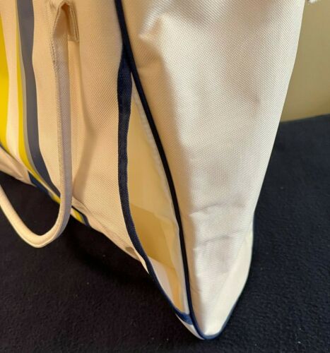 New DSW Zip Top Beige Lined Canvas Tote, Vertical Stripes - POCKET FOR YOGA MAT - Picture 3 of 3