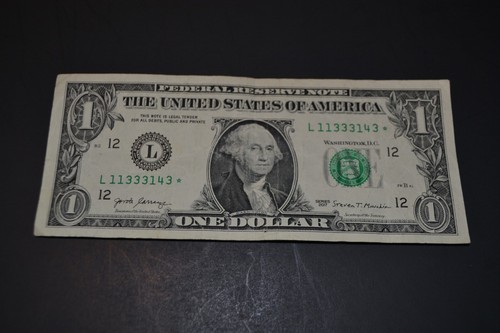 1 $ DOLLARSCHEIN STAR NOTE TRINARY L11333143* AUSGEFALLENE SERIENNUMMER 2017