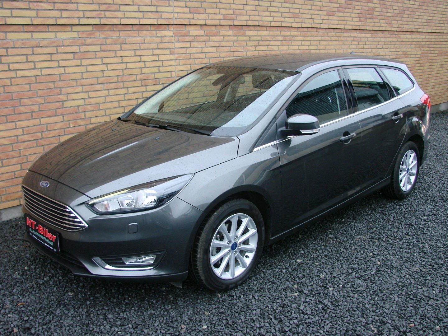 Ford Focus<span class=ik_subtitle>1,0 SCTi 125 Titanium stc. 5d</span>