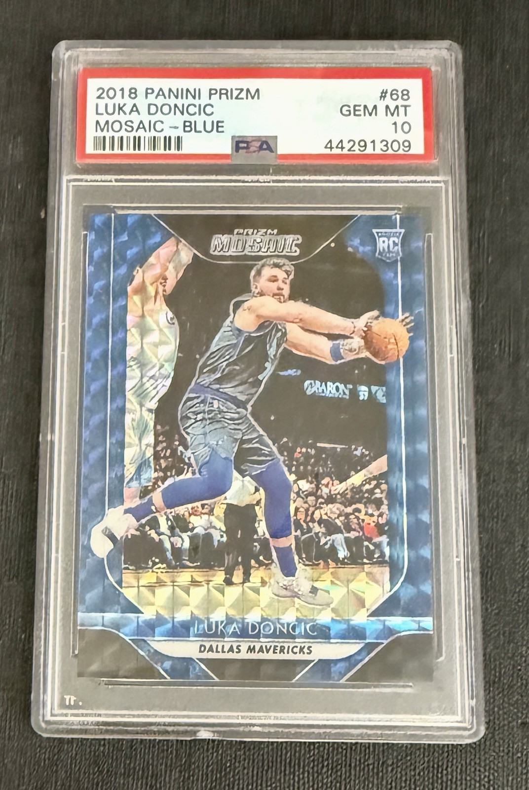 2018 Panini Prizm LUKA DONCIC Rookie Mosaic BLUE PSA 10 Gem Mint Lakers