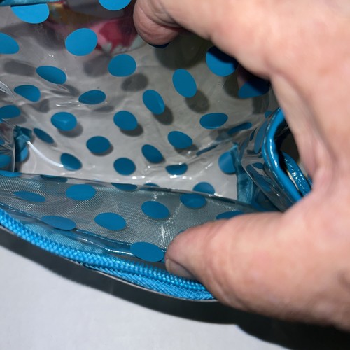 Clear Transparent Makeup Case Or Great For The Beach Well Made - Picture 3 of 7