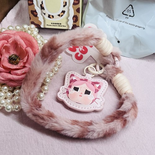 (Authentique) Pop Mart rose WILD BUT CUTIE téléphone breloque sangle peluche (VENDEUR AMÉRICAIN) - Photo 3 sur 7